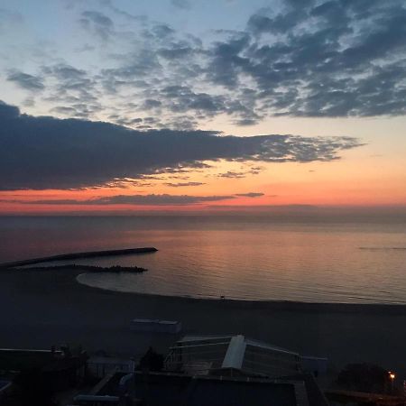Faleza Nord Sea View Apartment Constanţa Exterior foto